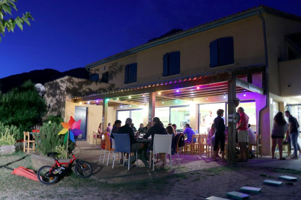 La Fontaine D'Annibal Hotel Buis-les-Baronnies Exterior photo